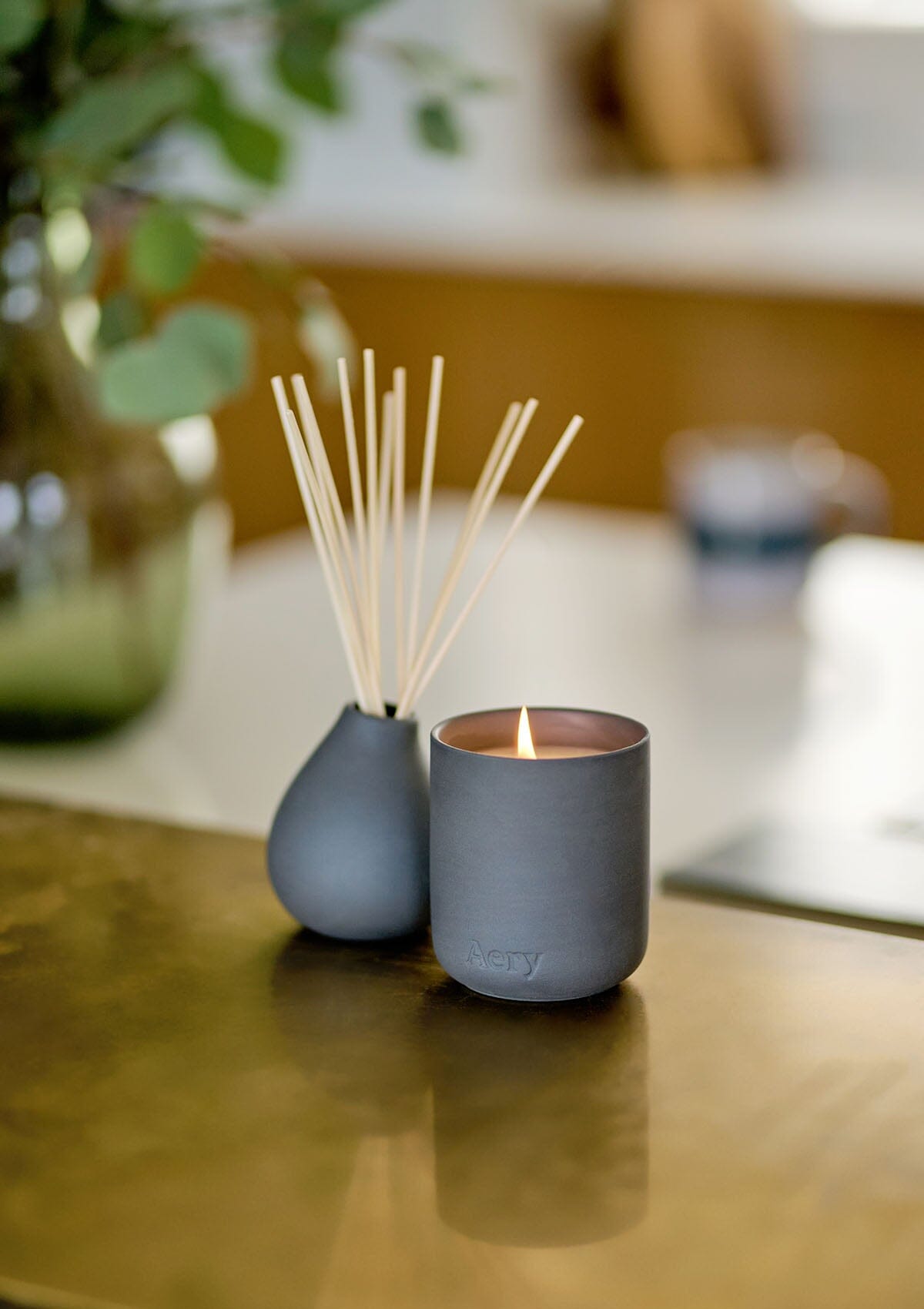 Indian Sandalwood Scented Candle